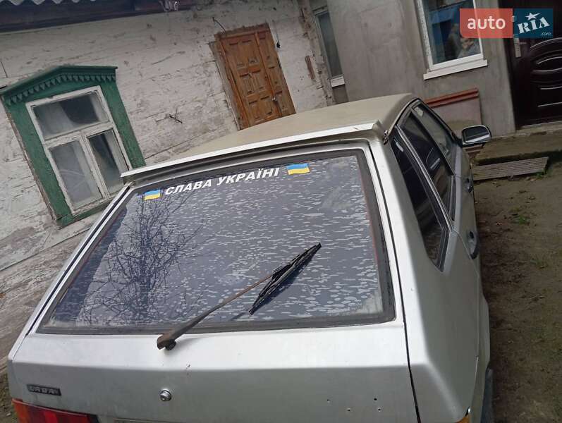 Хэтчбек ВАЗ / Lada 2109 1991 в Радомышле