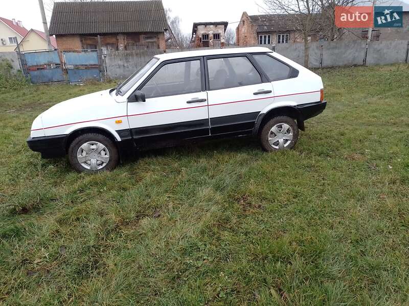 Хэтчбек ВАЗ / Lada 2109 1990 в Тернополе