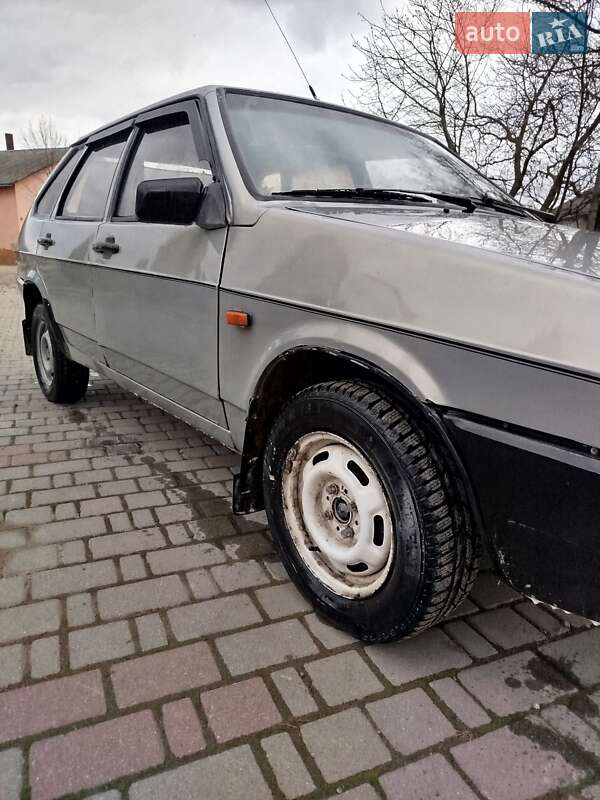 Хэтчбек ВАЗ / Lada 2109 2004 в Косове