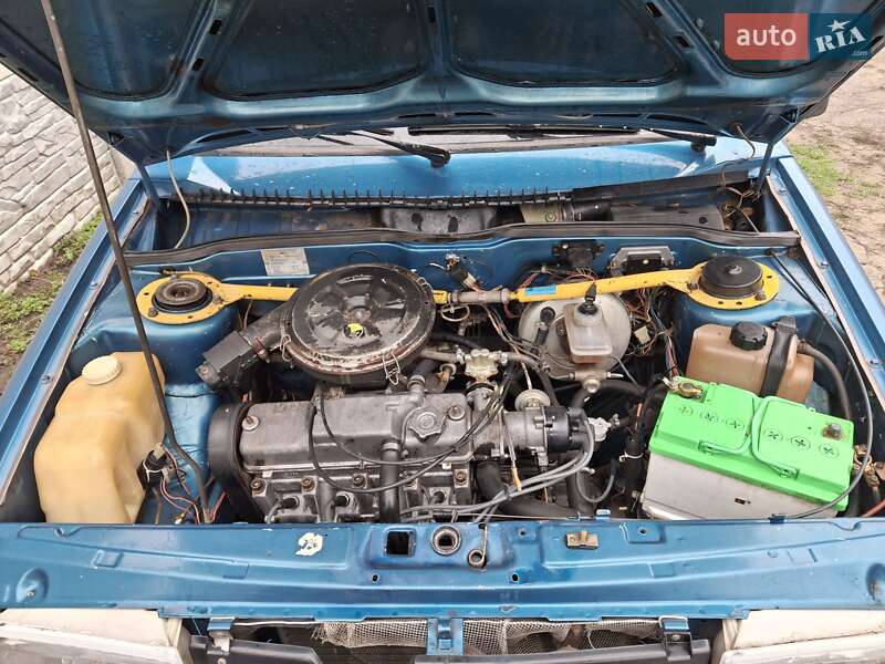 Хэтчбек ВАЗ / Lada 2109 1999 в Конотопе