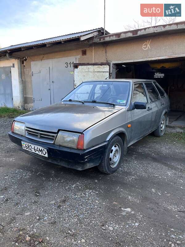 Хетчбек ВАЗ / Lada 2109 1993 в Чернівцях фото Хетчбек ВАЗ / Lada 2109 1993 в Чернівцях