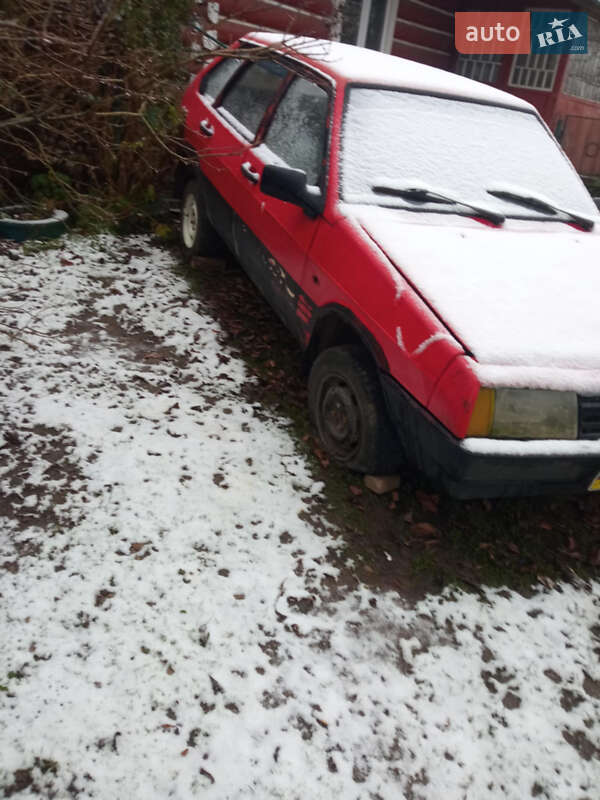 Хэтчбек ВАЗ / Lada 2109 1989 в Самборе