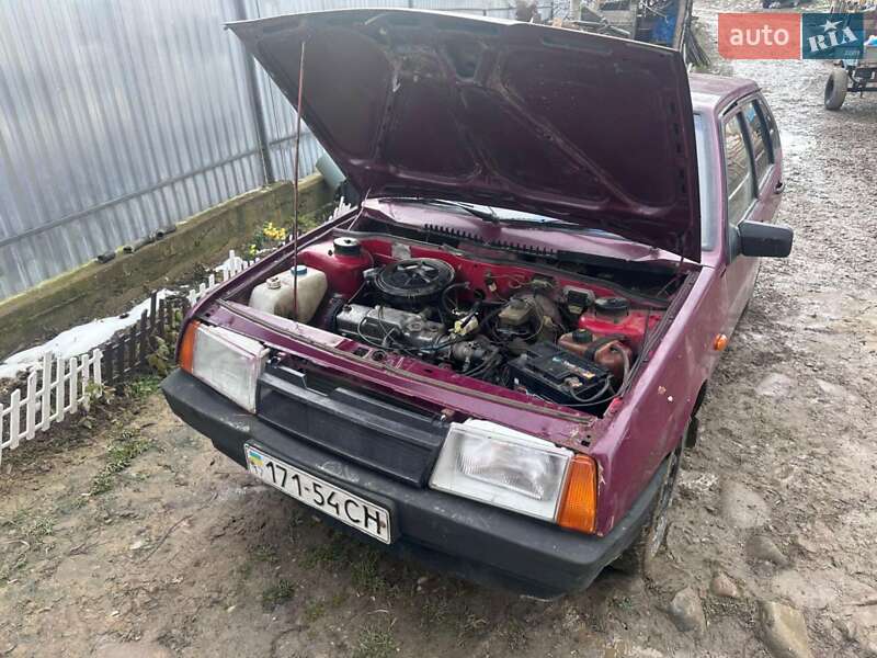 Хетчбек ВАЗ / Lada 2109 1985 в Надвірній