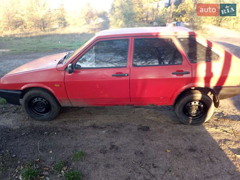Хэтчбек ВАЗ / Lada 2109 1994 в Южноукраинске