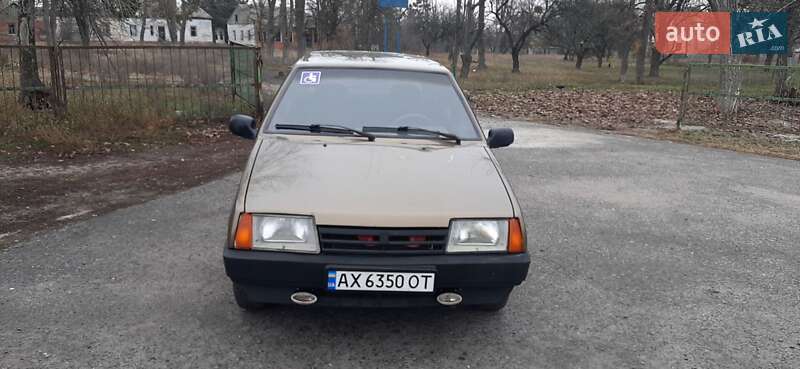 Хэтчбек ВАЗ / Lada 2109 1999 в Харькове
