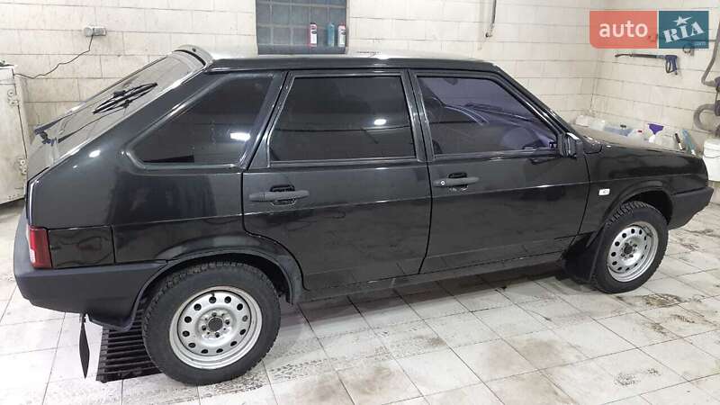 Хетчбек ВАЗ / Lada 2109 2008 в Слов'янську фото 5 Хетчбек ВАЗ / Lada 2109 2008 в Слов'янську