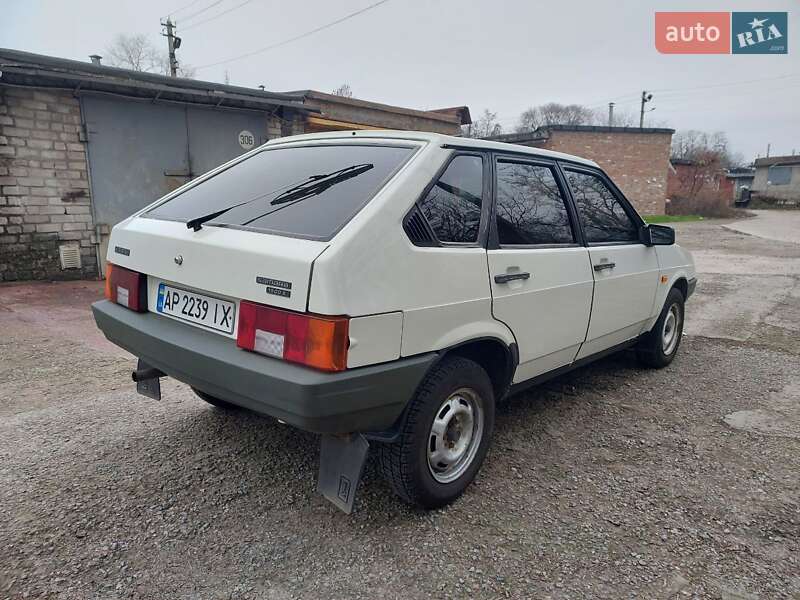 Хэтчбек ВАЗ / Lada 2109 1990 в Запорожье