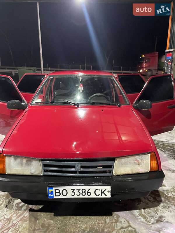 Хэтчбек ВАЗ / Lada 2109 1995 в Волочиске