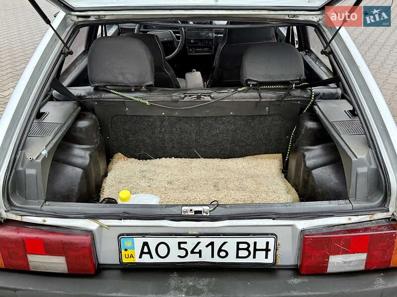 Хэтчбек ВАЗ / Lada 2109 2001 в Киеве