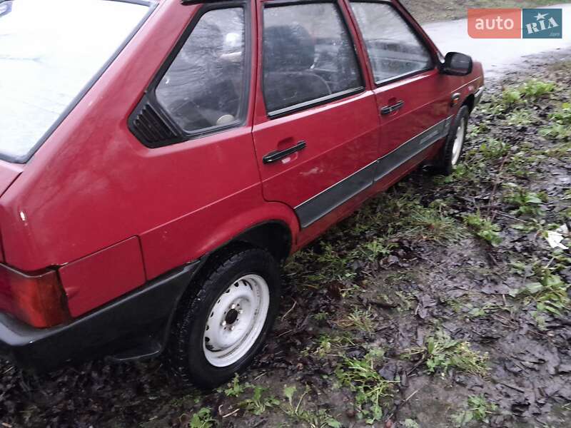 Хетчбек ВАЗ / Lada 2109 1990 в Рівному