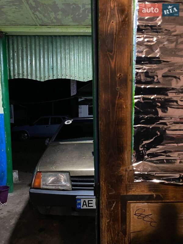 Хэтчбек ВАЗ / Lada 2109 1999 в Днепре фото 6 Хэтчбек ВАЗ / Lada 2109 1999 в Днепре