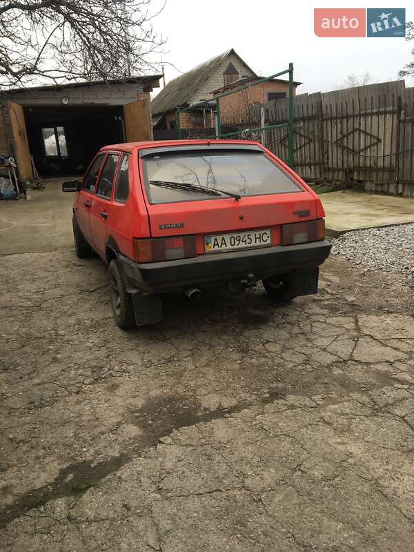 Хэтчбек ВАЗ / Lada 2109 1992 в Кропивницком фото 3 Хэтчбек ВАЗ / Lada 2109 1992 в Кропивницком