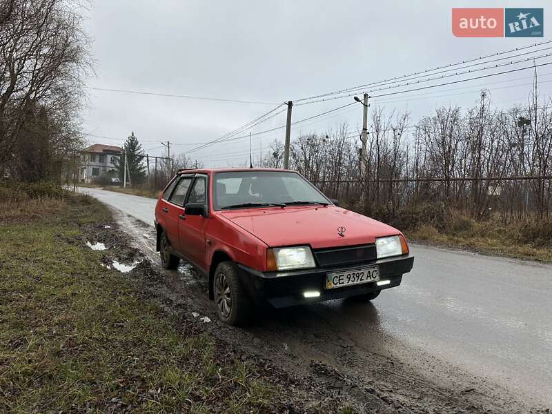 Хэтчбек ВАЗ / Lada 2109 1992 в Черновцах