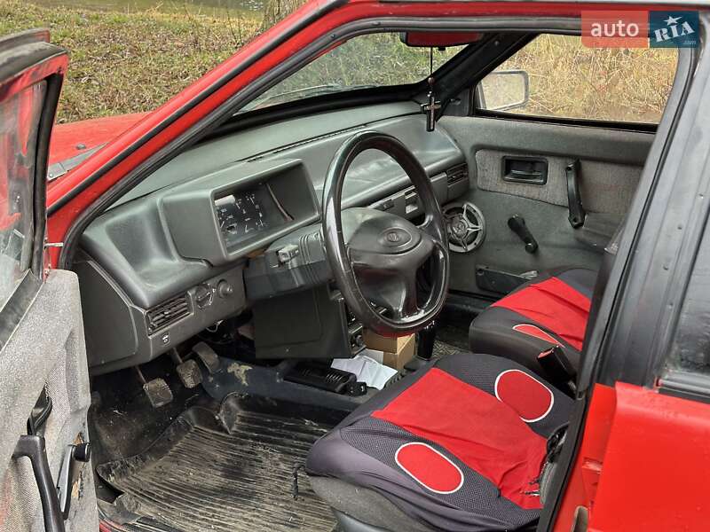 Хэтчбек ВАЗ / Lada 2109 1992 в Черновцах
