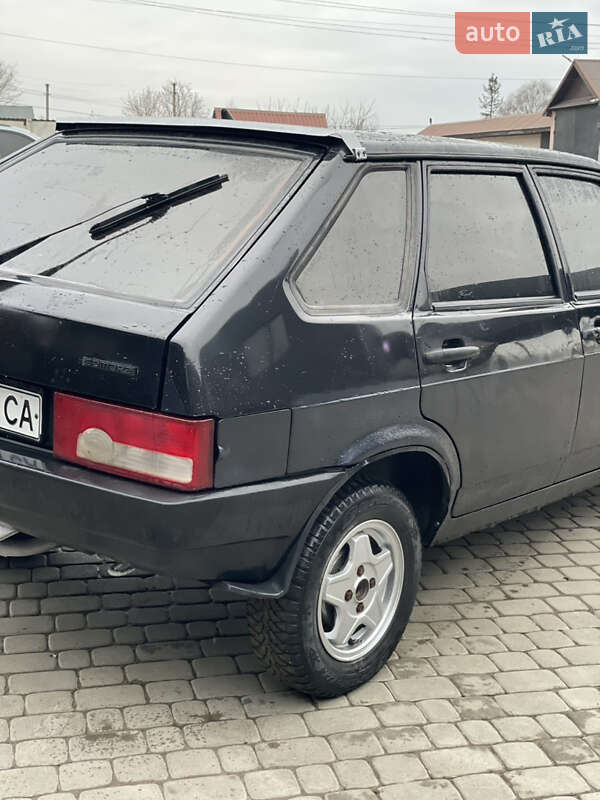 Хэтчбек ВАЗ / Lada 2109 2005 в Белогорье