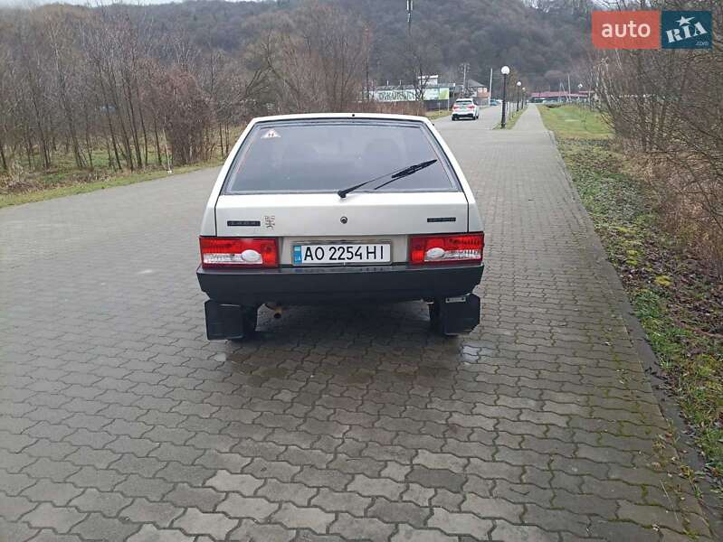 Хэтчбек ВАЗ / Lada 2109 2006 в Сваляве фото 5 Хэтчбек ВАЗ / Lada 2109 2006 в Сваляве