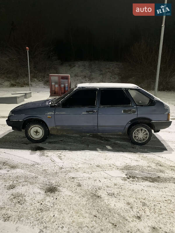 Хетчбек ВАЗ / Lada 2109 1993 в Миколаєві фото 6 Хетчбек ВАЗ / Lada 2109 1993 в Миколаєві