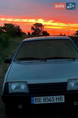 Хетчбек ВАЗ / Lada 2109 1993 в Южноукраїнську