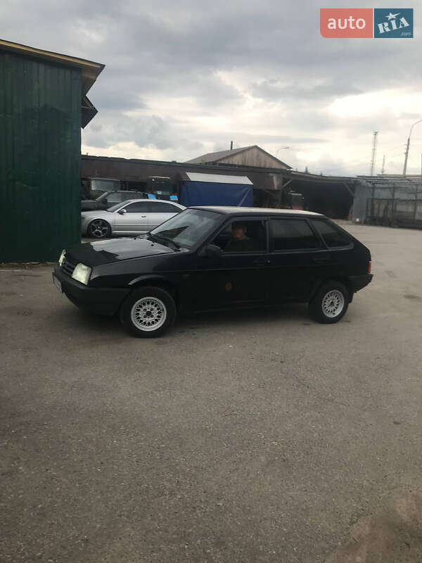 Хэтчбек ВАЗ / Lada 2109 2009 в Киеве