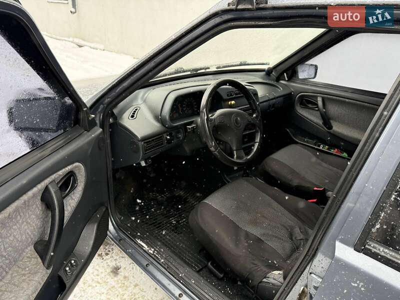 Хэтчбек ВАЗ / Lada 2109 2010 в Хмельницком