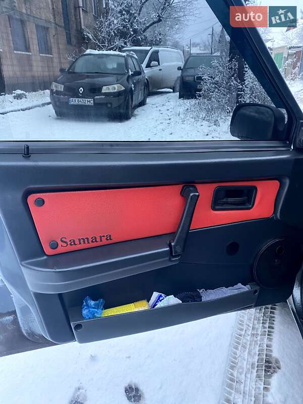 Хетчбек ВАЗ / Lada 2109 2004 в Харкові