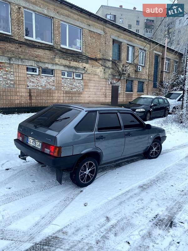 Хетчбек ВАЗ / Lada 2109 2004 в Харкові