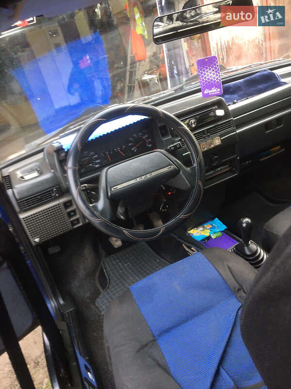 Хэтчбек ВАЗ / Lada 2109 2003 в Тернополе