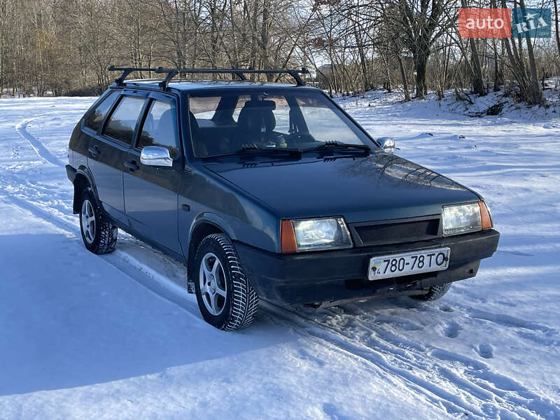 Хетчбек ВАЗ / Lada 2109 2004 в Жовкві фото 3 Хетчбек ВАЗ / Lada 2109 2004 в Жовкві