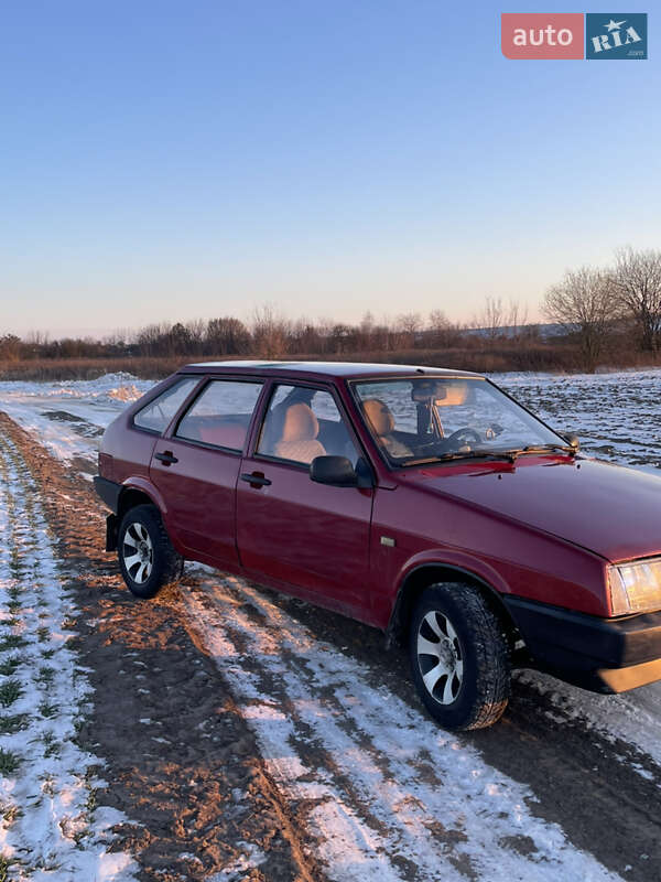 Хэтчбек ВАЗ / Lada 2109 2004 в Луцке фото 2 Хэтчбек ВАЗ / Lada 2109 2004 в Луцке