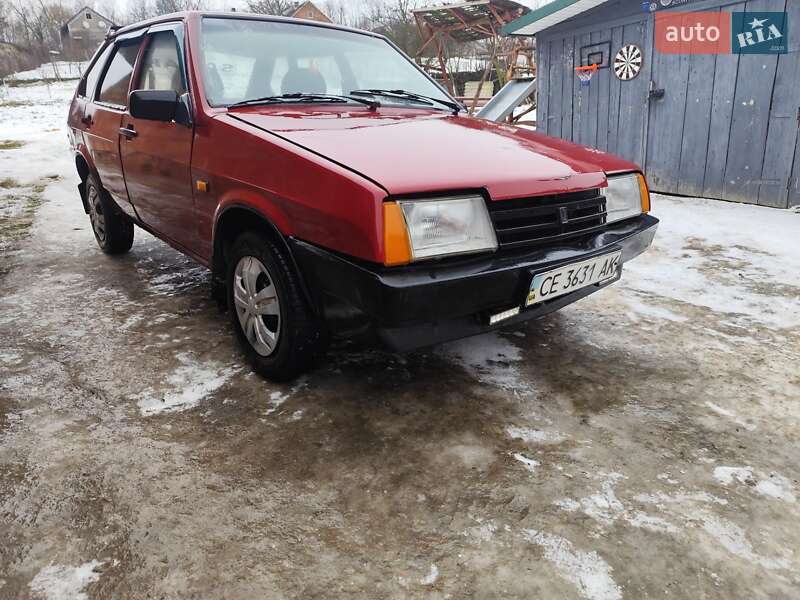 Хэтчбек ВАЗ / Lada 2109 1993 в Черновцах