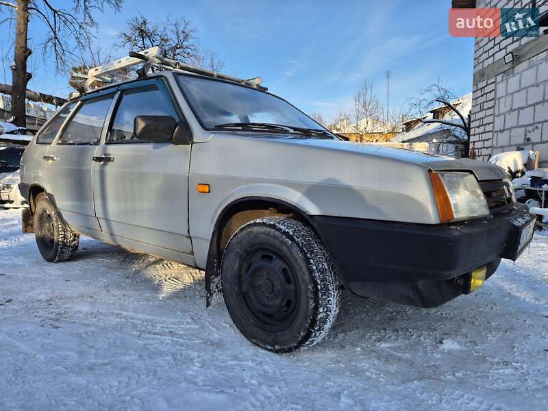 Хэтчбек ВАЗ / Lada 2109 2007 в Сумах фото 4 Хэтчбек ВАЗ / Lada 2109 2007 в Сумах