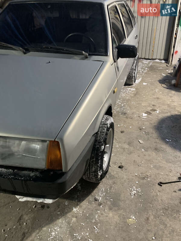 Хэтчбек ВАЗ / Lada 2109 2006 в Теофиполе фото 8 Хэтчбек ВАЗ / Lada 2109 2006 в Теофиполе