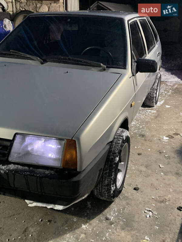 Хэтчбек ВАЗ / Lada 2109 2006 в Теофиполе фото 15 Хэтчбек ВАЗ / Lada 2109 2006 в Теофиполе