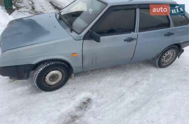 Хэтчбек ВАЗ 2109 2002 в Перемышлянах