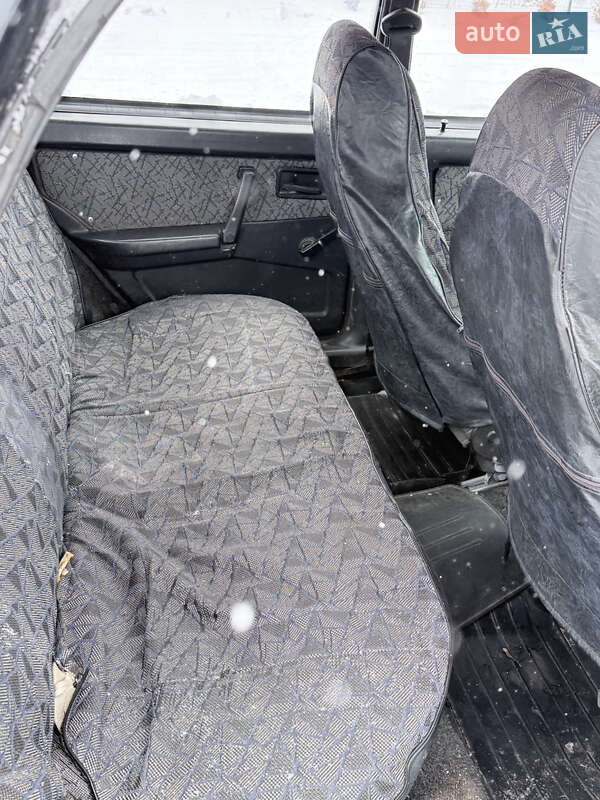 Хэтчбек ВАЗ / Lada 2109 2006 в Золотоноше фото 7 Хэтчбек ВАЗ / Lada 2109 2006 в Золотоноше