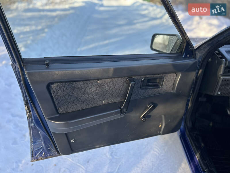 Хэтчбек ВАЗ / Lada 2109 2006 в Мирополе