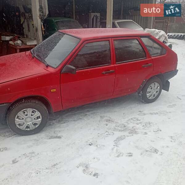 Хэтчбек ВАЗ / Lada 2109 1990 в Хороле