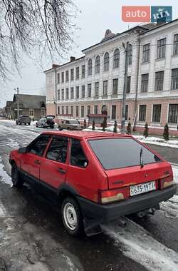 Хэтчбек ВАЗ 2109 1993 в Черновцах