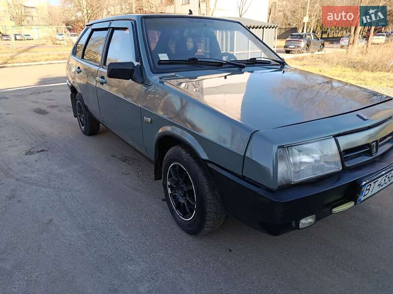 ВАЗ / Lada 2109 1990 ВАЗ / Lada 2109 1990