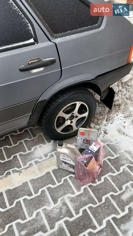 Хэтчбек ВАЗ / Lada 2109 2007 в Хмельницком