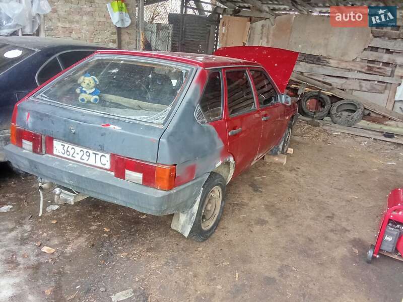 Хэтчбек ВАЗ / Lada 2109 1991 в Золочеве