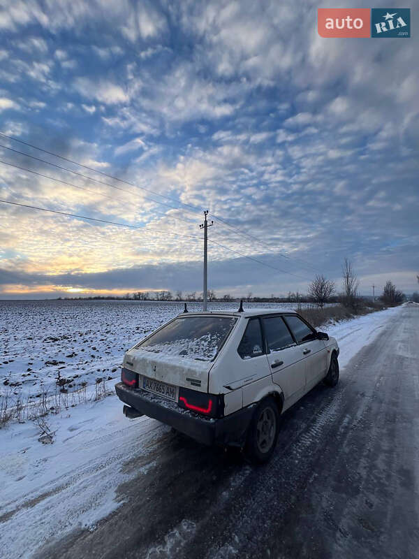 Хэтчбек ВАЗ / Lada 2109 1991 в Славянске фото 3 Хэтчбек ВАЗ / Lada 2109 1991 в Славянске