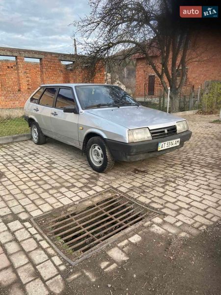Хэтчбек ВАЗ / Lada 2109 2002 в Кутах