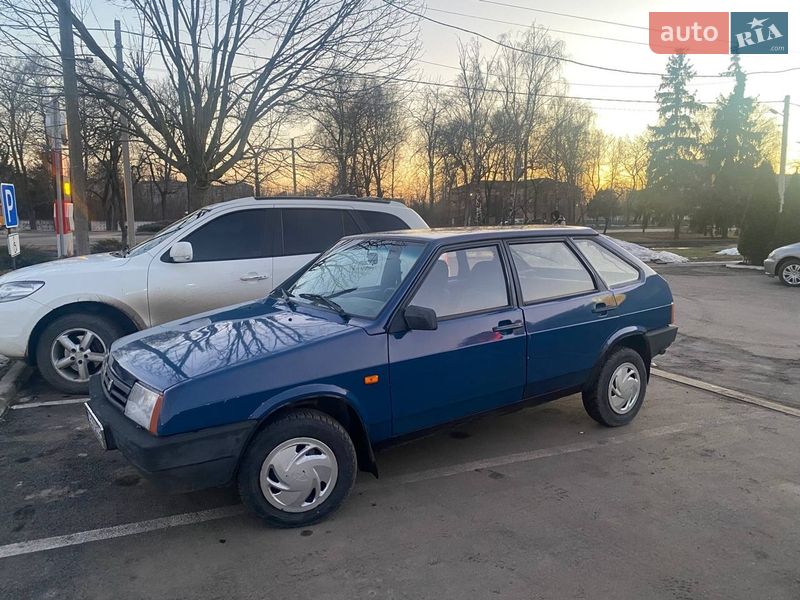 Хэтчбек ВАЗ / Lada 2109 2001 в Лубнах