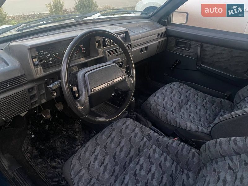 Хэтчбек ВАЗ / Lada 2109 2001 в Лубнах
