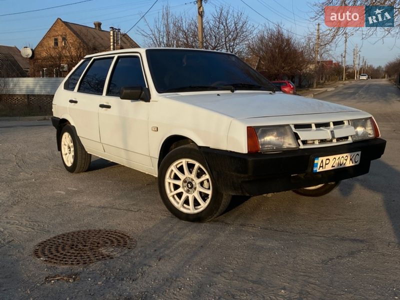 Хетчбек ВАЗ / Lada 2109 1990 в Запоріжжі