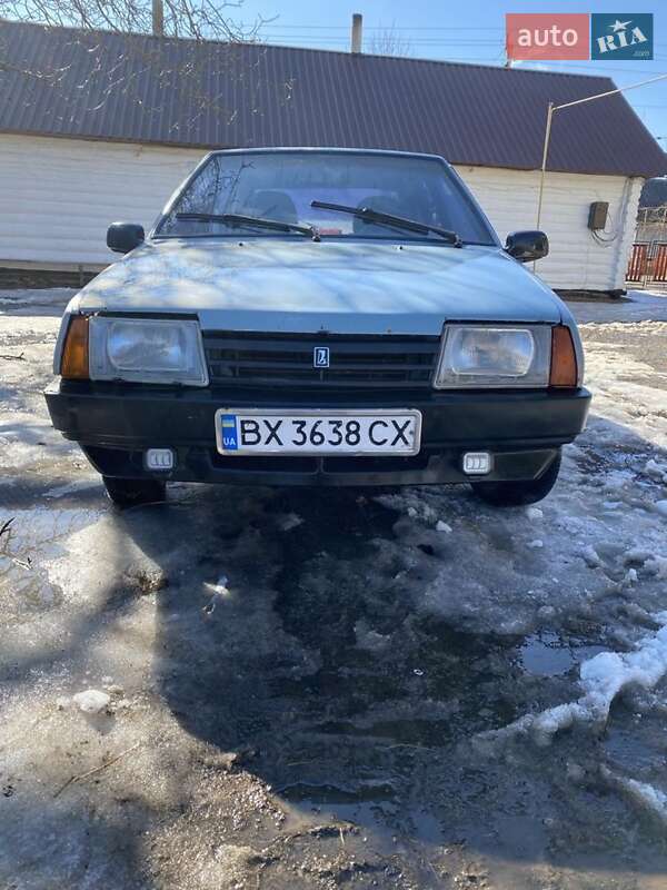 Хэтчбек ВАЗ / Lada 2109 2002 в Ровно фото 6 Хэтчбек ВАЗ / Lada 2109 2002 в Ровно