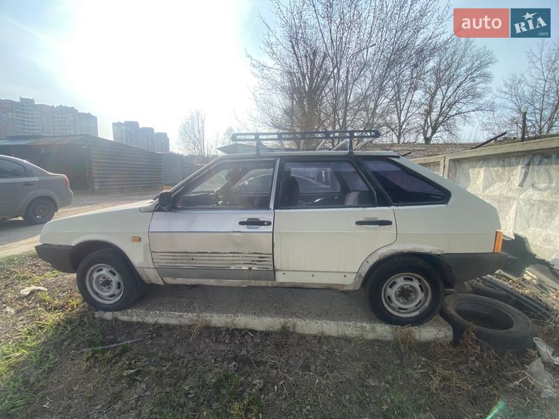 Хэтчбек ВАЗ / Lada 2109 1995 в Киеве фото 3 Хэтчбек ВАЗ / Lada 2109 1995 в Киеве