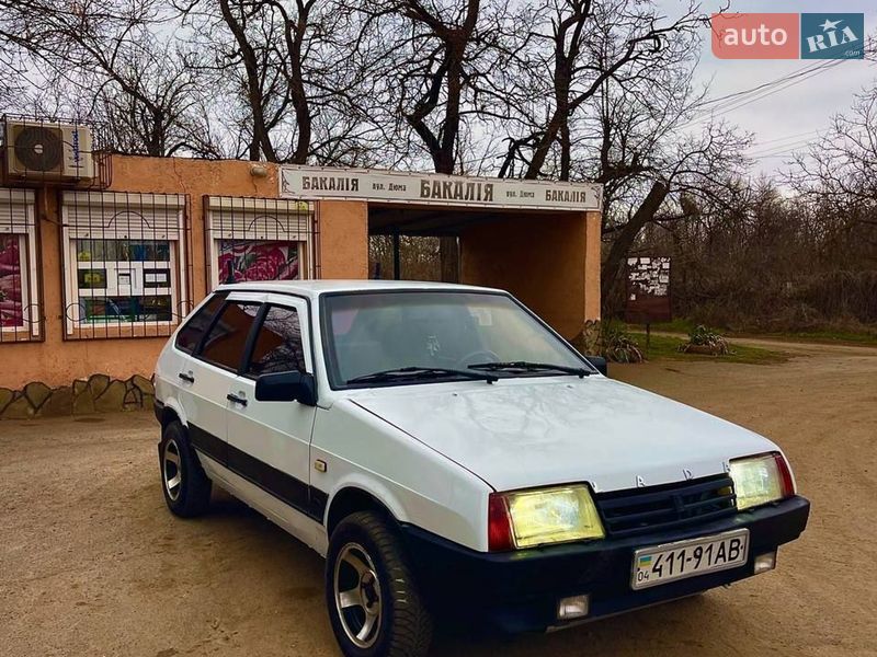 Хэтчбек ВАЗ / Lada 2109 1996 в Кривом Роге фото 8 Хэтчбек ВАЗ / Lada 2109 1996 в Кривом Роге