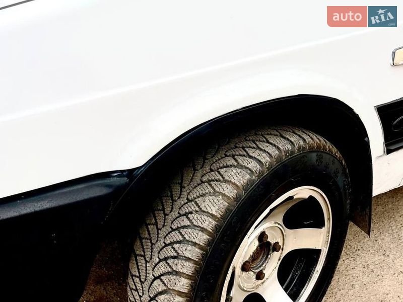 Хэтчбек ВАЗ / Lada 2109 1996 в Кривом Роге фото 10 Хэтчбек ВАЗ / Lada 2109 1996 в Кривом Роге